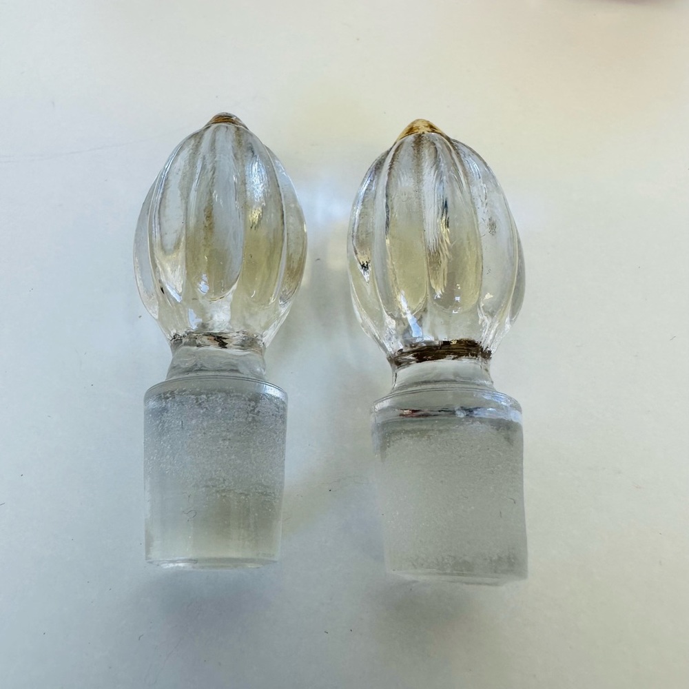 Vtg Fenton Art Glass Perfume Bottles Pink W/Blue Flowers &Gold Accents Signed‎ - Picture 3 of 10